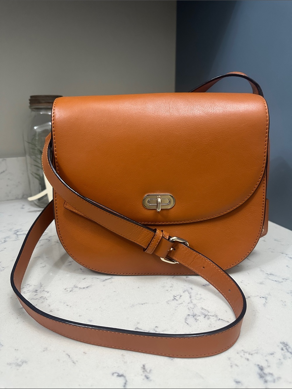 Lo & Sons Claremont Crossbody Camera/Shoulder Bag in Sienna